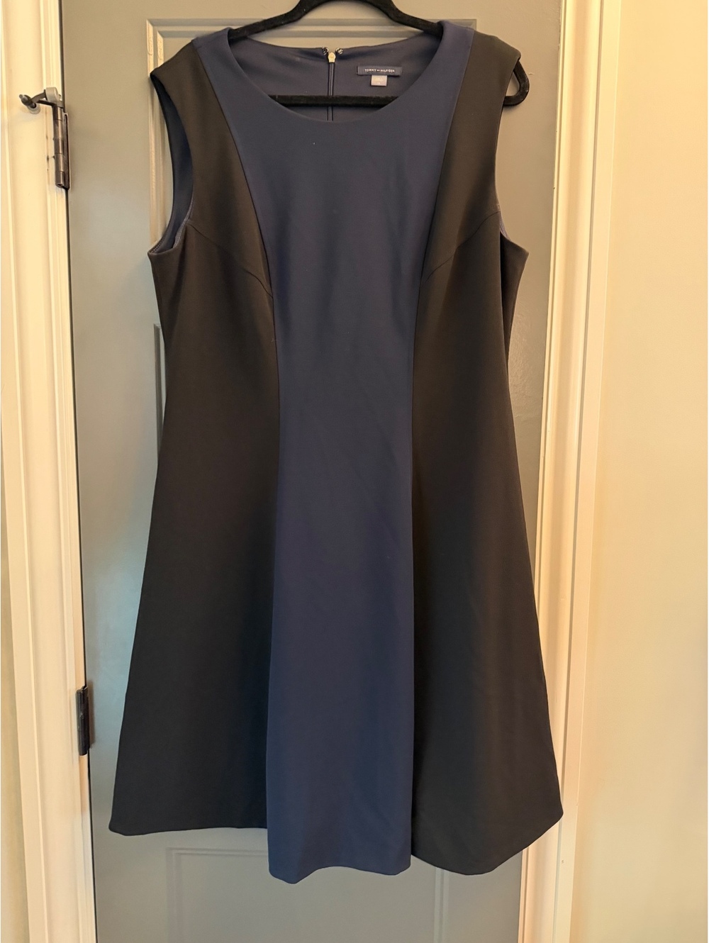 Tommy Hilfiger Women's Knee-Length Colorblock Dress Size 16